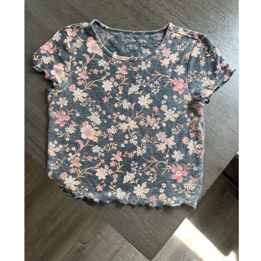American Eagle Floral Waffle Knit Thermal Top Grey Pink Edge S grunge goth